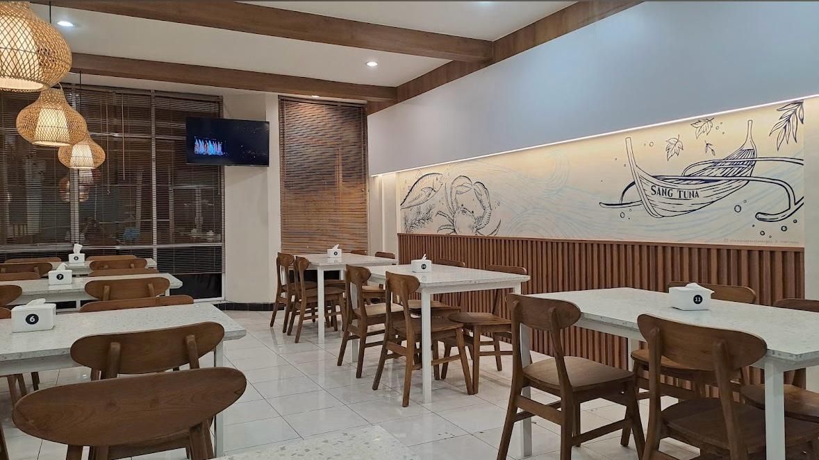 Restoran Sang Tuna - Perombakan Total Ruko